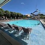Piazza Diroma Com Acesso Ao Acqua Park - Temporda Cn L